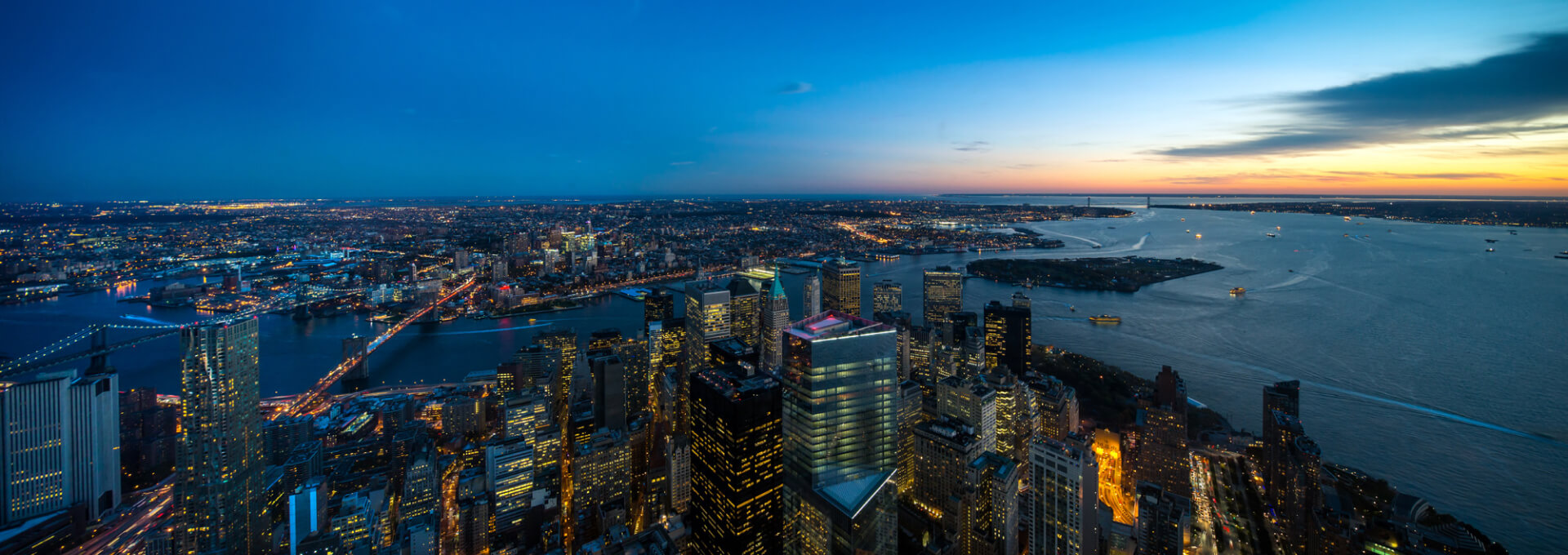 One World Trade Center, NYC Skyline Views from Downtown Manhattan